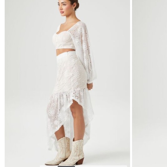 Floral Eyelet Top and Skirt Set - Picture 5 of 7